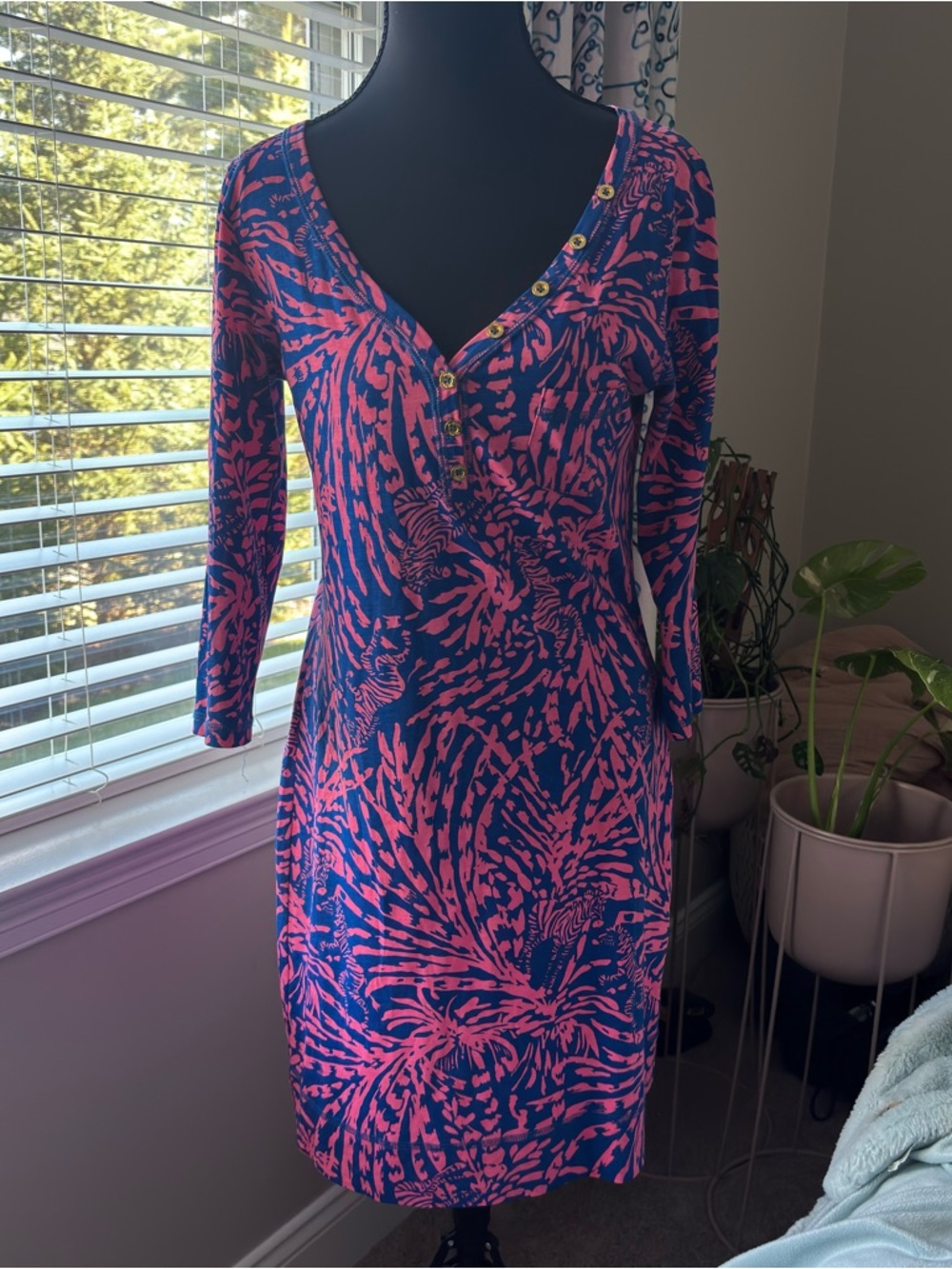 Lilly Pulitzer Pink & Blue Printed V-Neck Sheath Dress